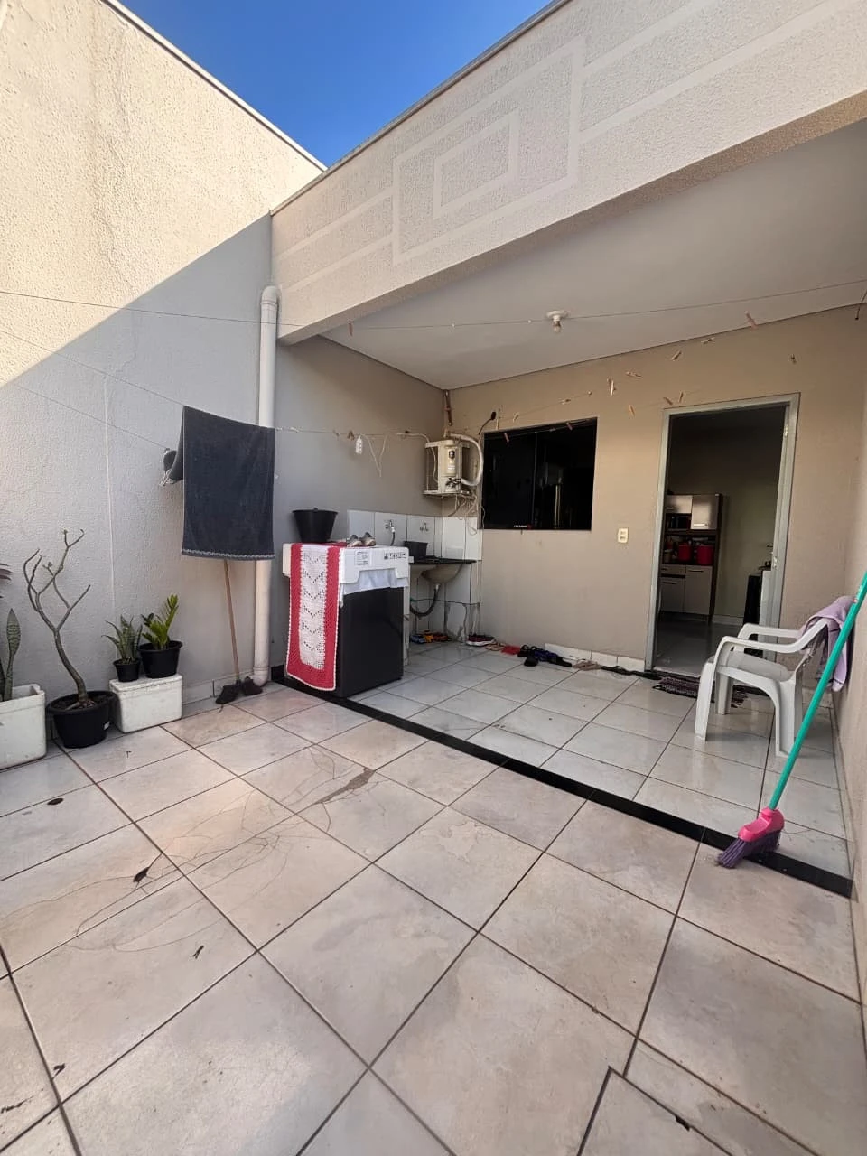 Imagens do imóveis Vendo SALÃO Comercial (com 4 KIT NET)