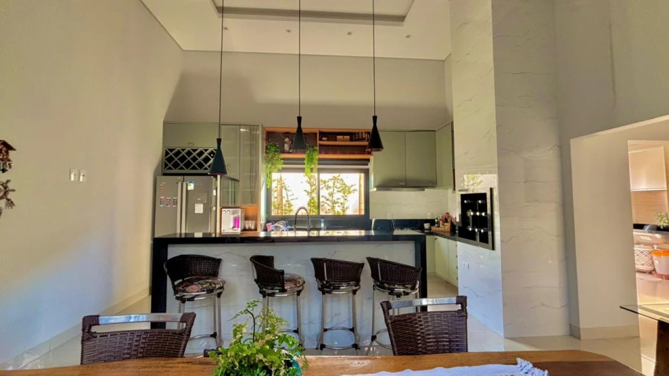 Imagens do imóveis Casa Em Condomínio Á Venda Casa Rondonópolis