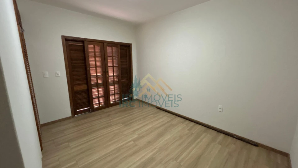Sobrado - Colônia / Centro