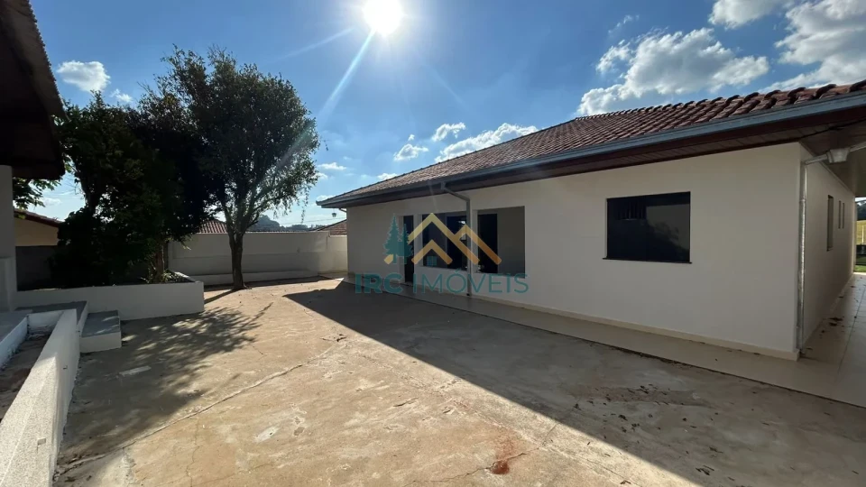 CASA - JARDIM BRASILIA