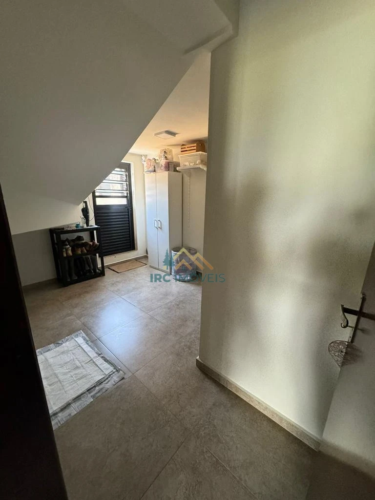 CASA - AVENIDA DOS PIONEIROS