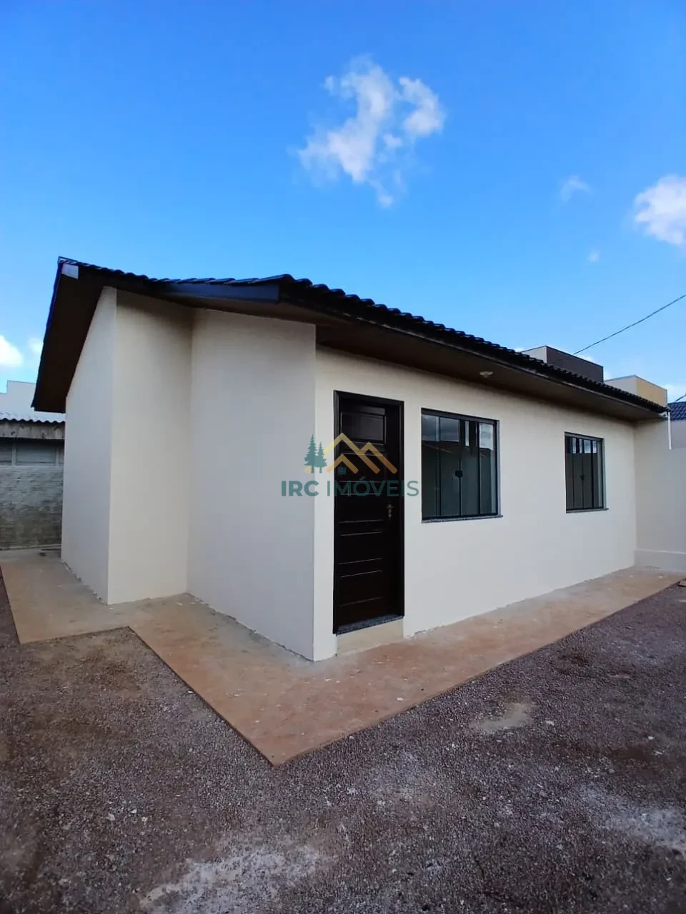 CASA - CAMPINHO PEQUENO