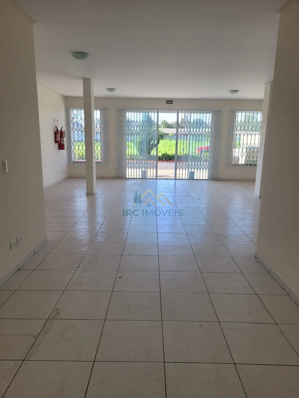 SALA COMERCIAL