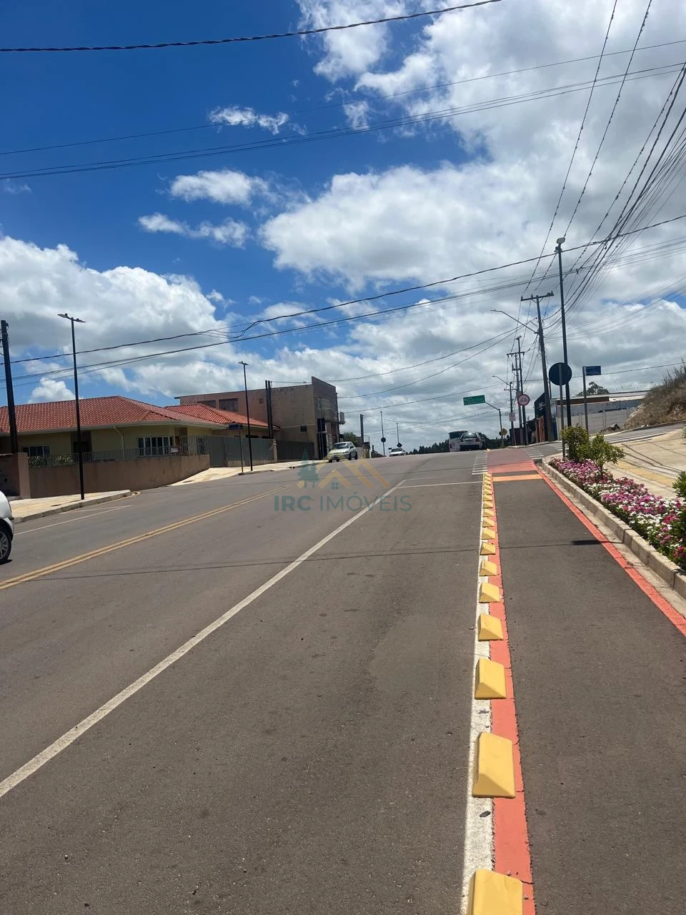 SOBRADO - AVENIDA DAS FLORES