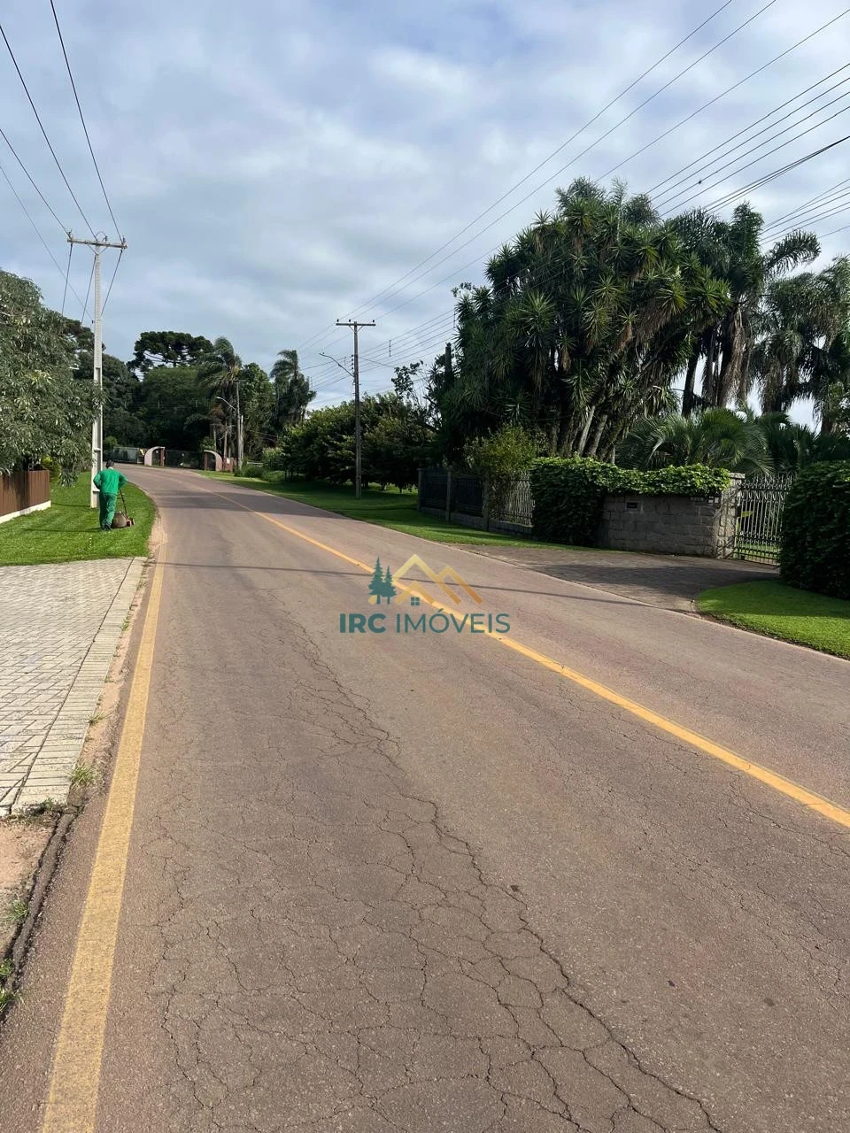 CASA - AVENIDA DOS PIONEIROS