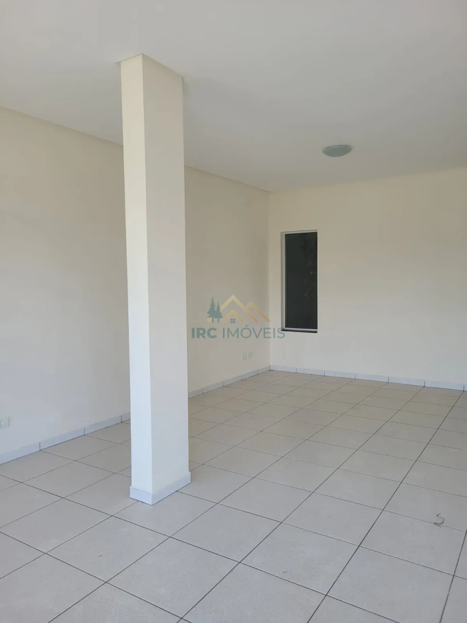 SALA COMERCIAL