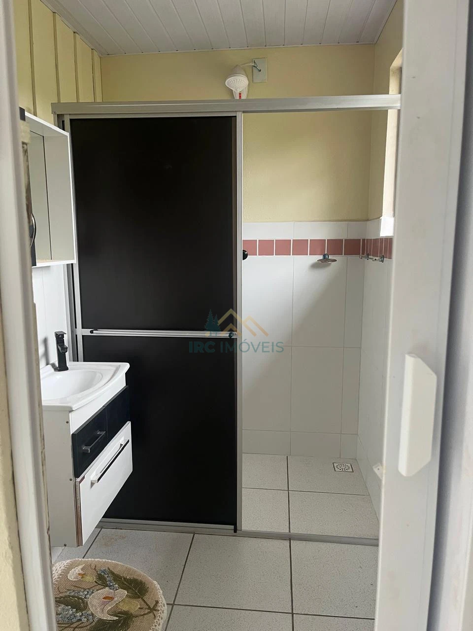 KITNET - AVENIDA DOS PIONEIROS