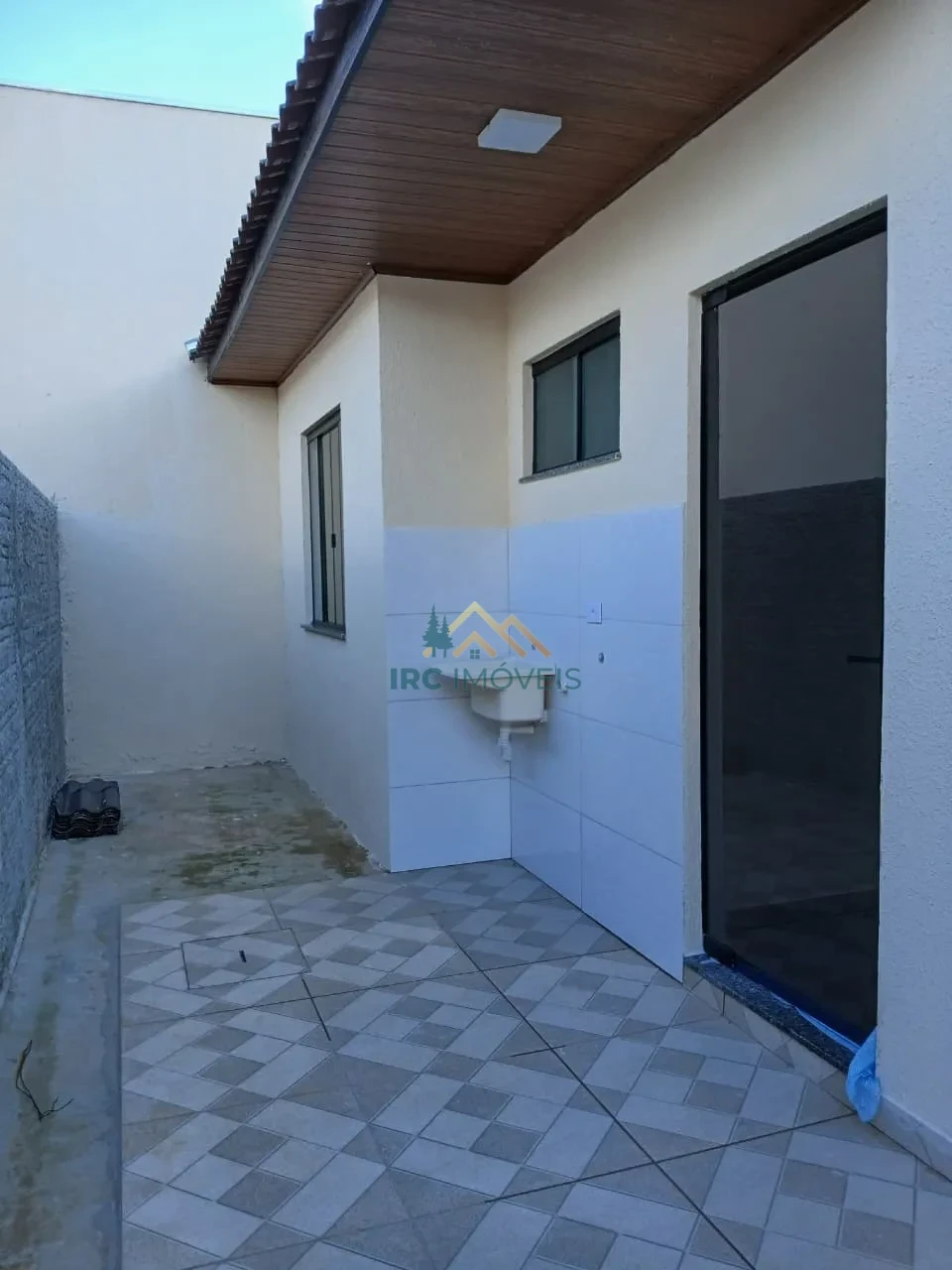 CASA - CAMPINHO PEQUENO