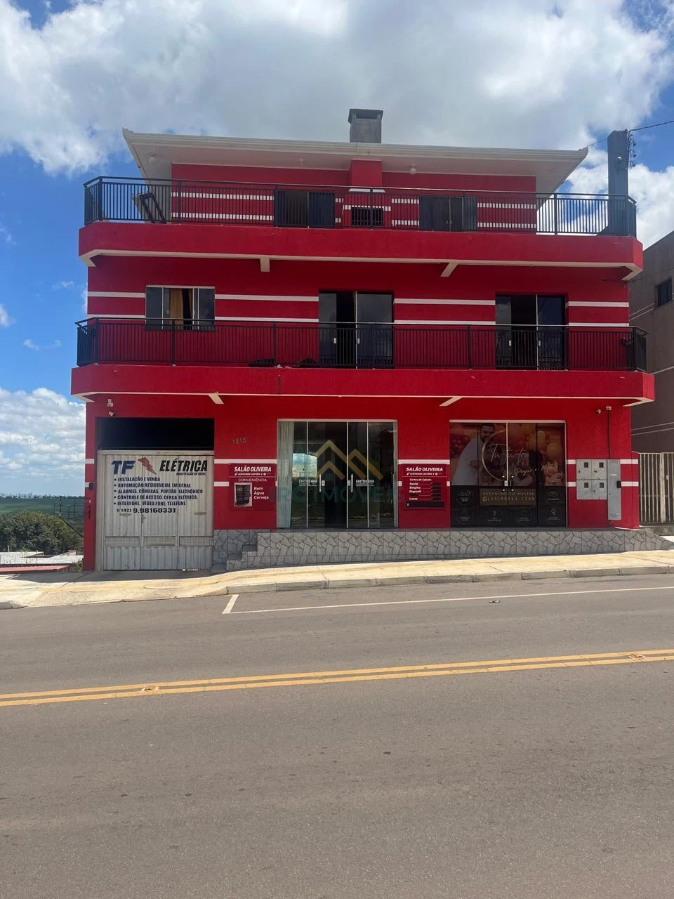 SOBRADO - AVENIDA DAS FLORES