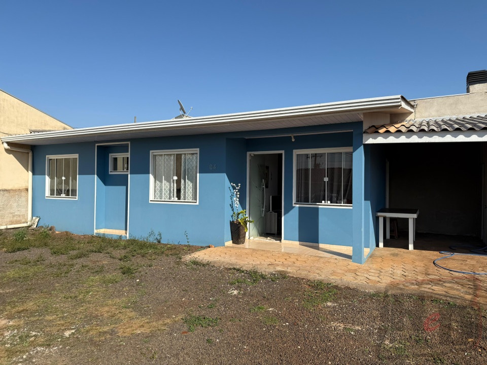 Imagens do imóveis CASA COM TERRENO AMPLO A VENDA NO BODANESE