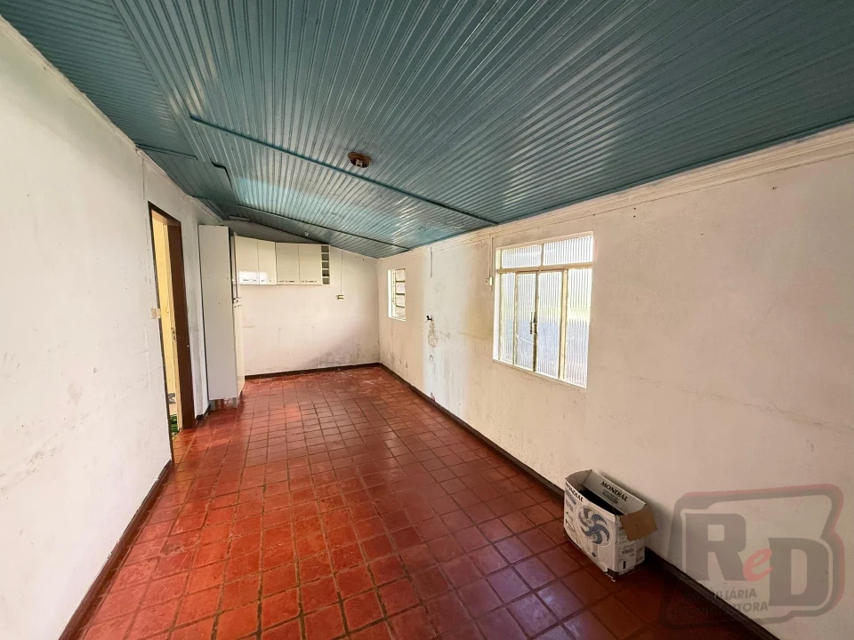 CASA A VENDA NO CENTRO