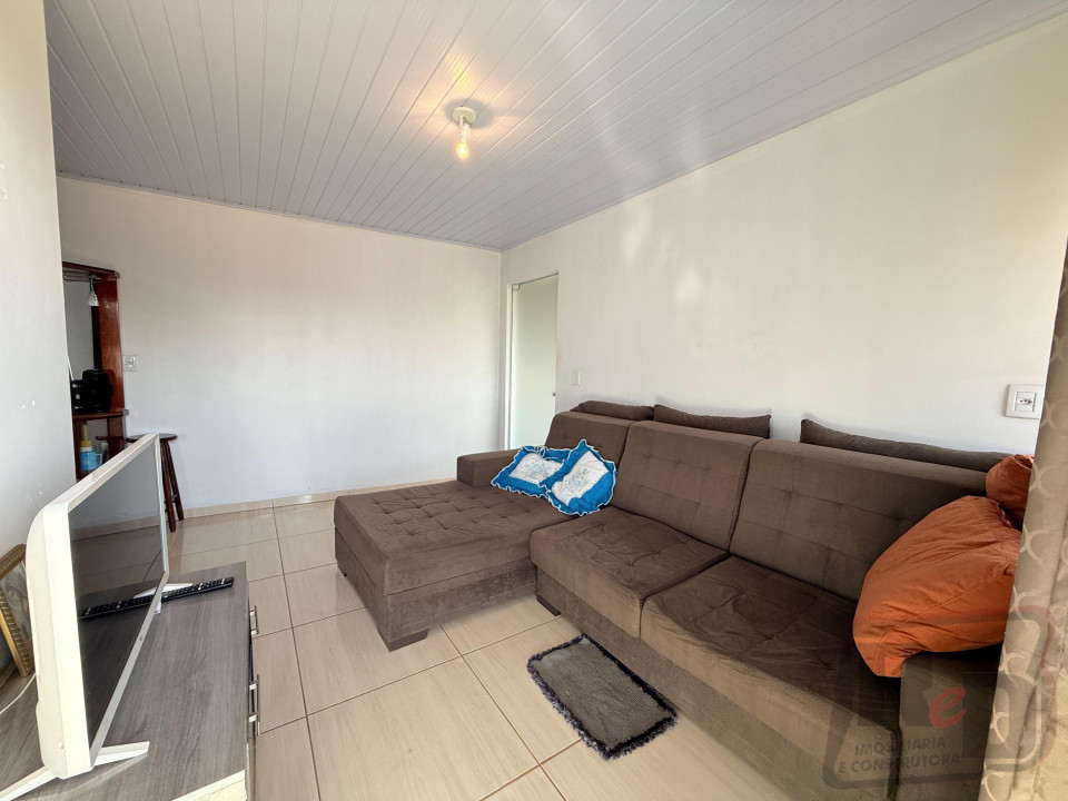 Imagens do imóveis CASA COM TERRENO AMPLO A VENDA NO BODANESE