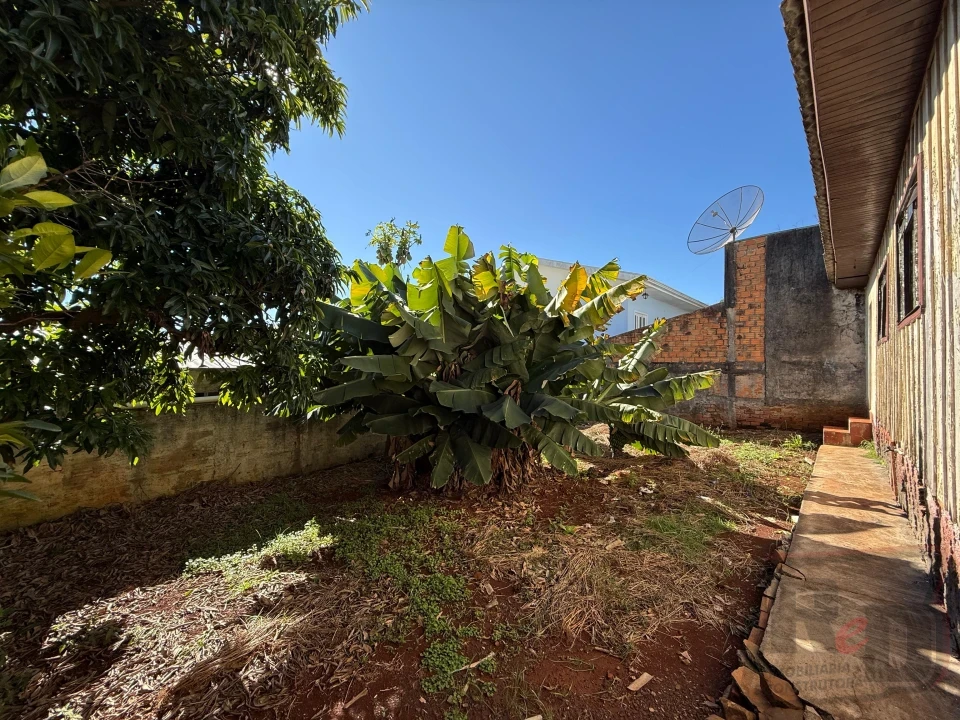 CASA A VENDA NO CENTRO
