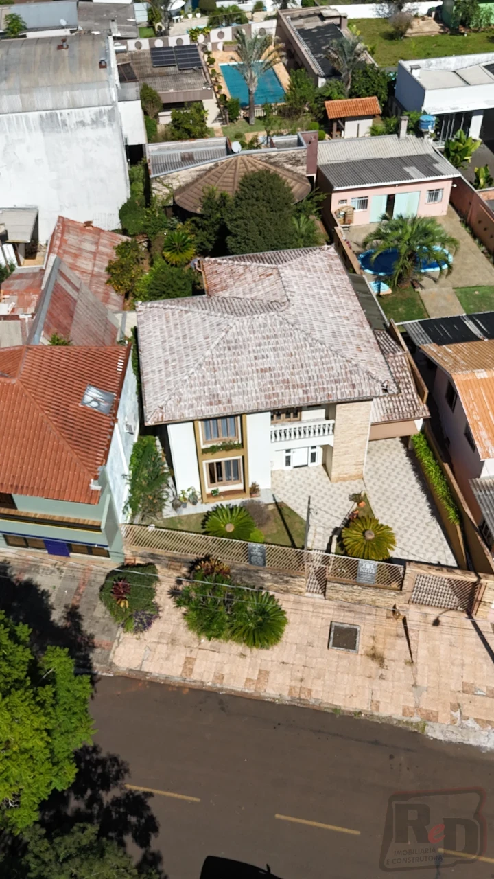 Imagens do imóveis EXCELENTE SOBRADO NO CENTRO de Laranjeiras do Sul