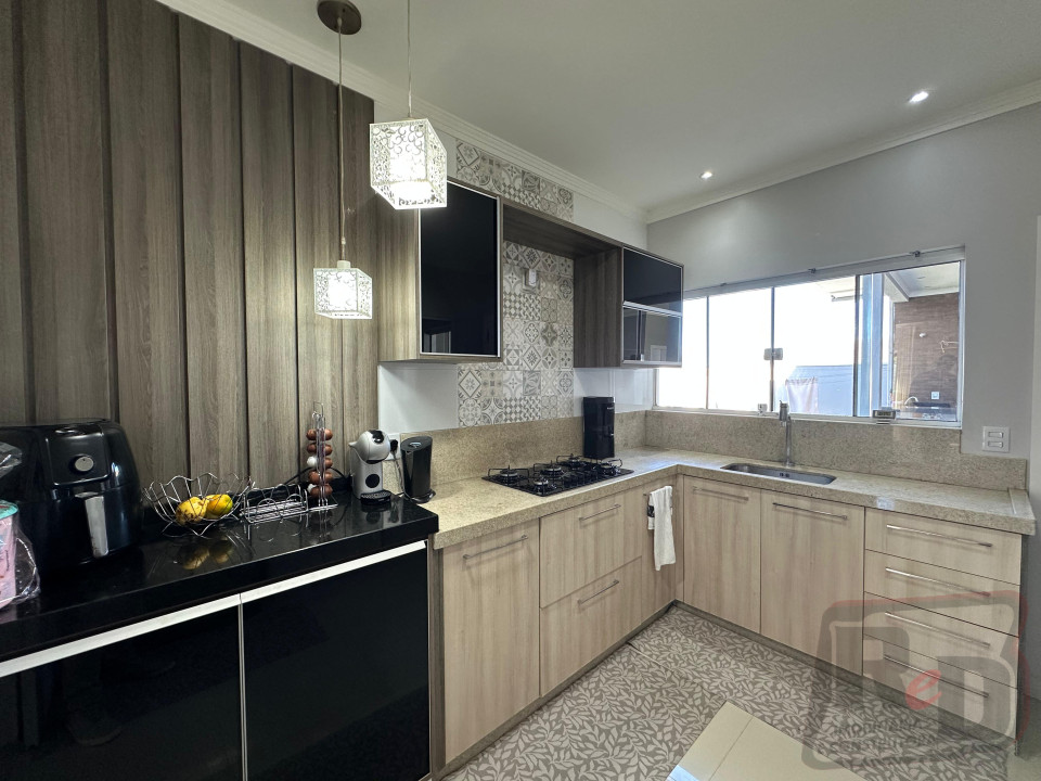 LINDA CASA A VENDA NO MARCHESE Imagens do imóveis LINDA CASA A VENDA NO MARCHESE