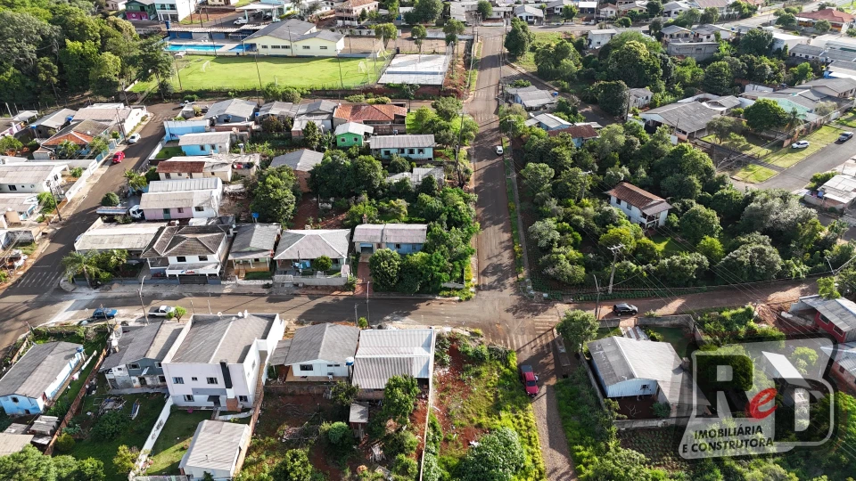 LOTE DE ESQUINA A VENDA NO CRISTO REI