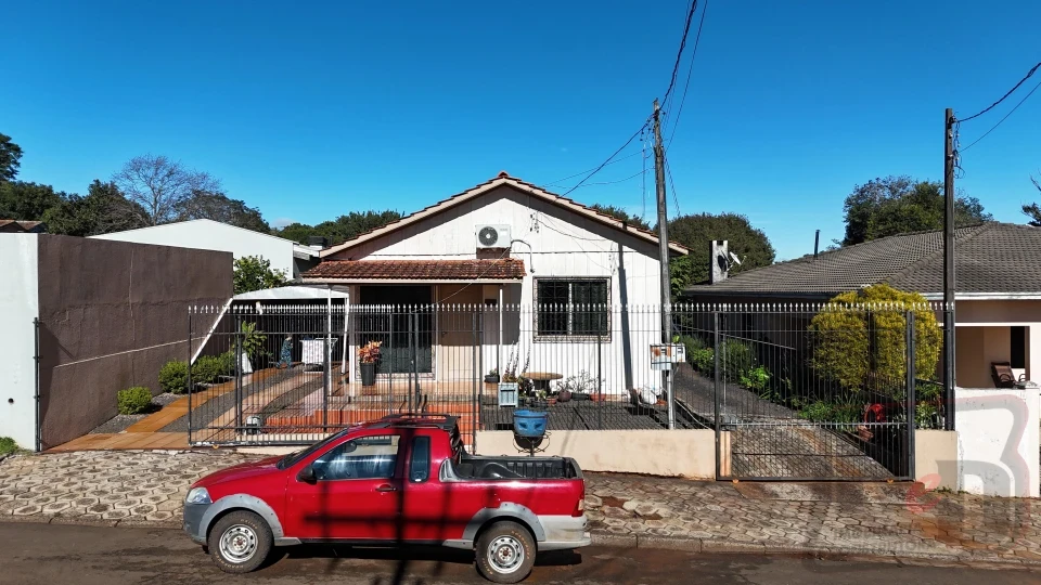 CASA A VENDA NO CENTRO DA CIDADE