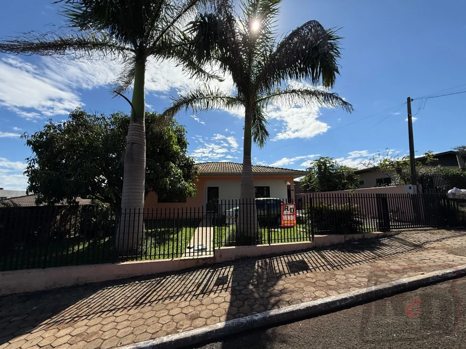 Imagens do imóveis EXCELENTE IMÓVEL À VENDA EM  NOVA LARANJEIRAS