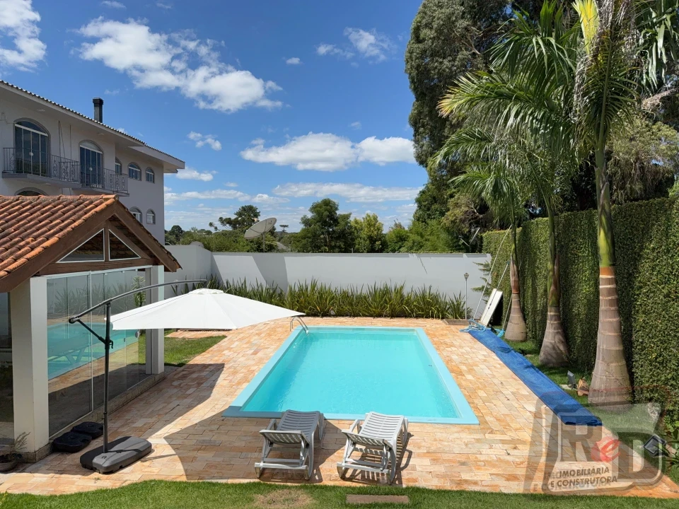 Imóvel raro, fora do padrão, para quem valoriza espaço, conforto e privacidade!