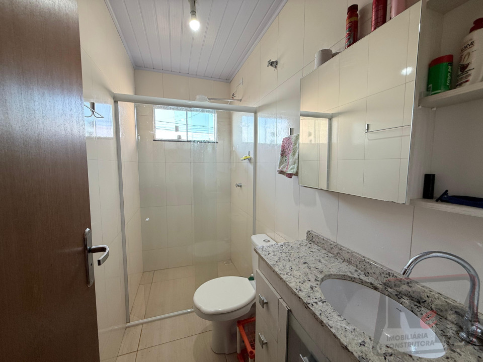 Imagens do imóveis CASA COM TERRENO AMPLO A VENDA NO BODANESE