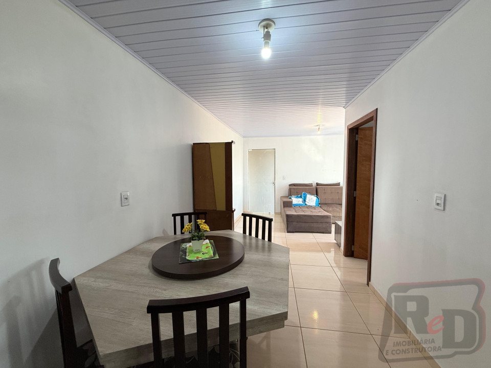 Imagens do imóveis CASA COM TERRENO AMPLO A VENDA NO BODANESE