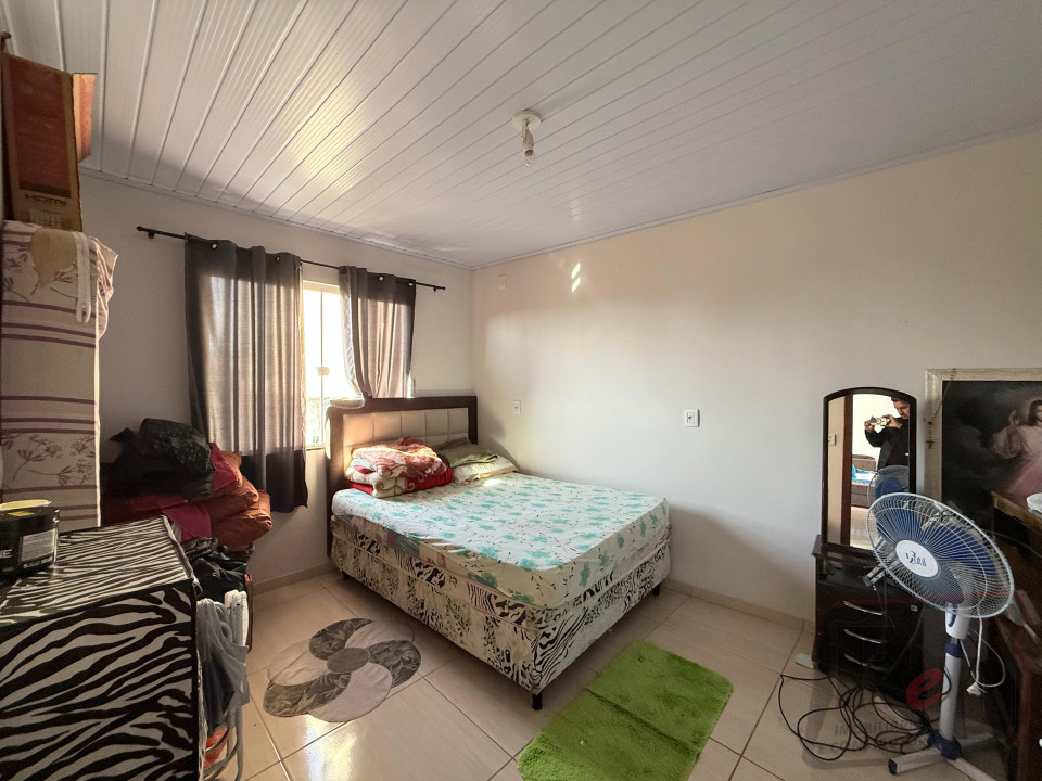 Imagens do imóveis CASA COM TERRENO AMPLO A VENDA NO BODANESE