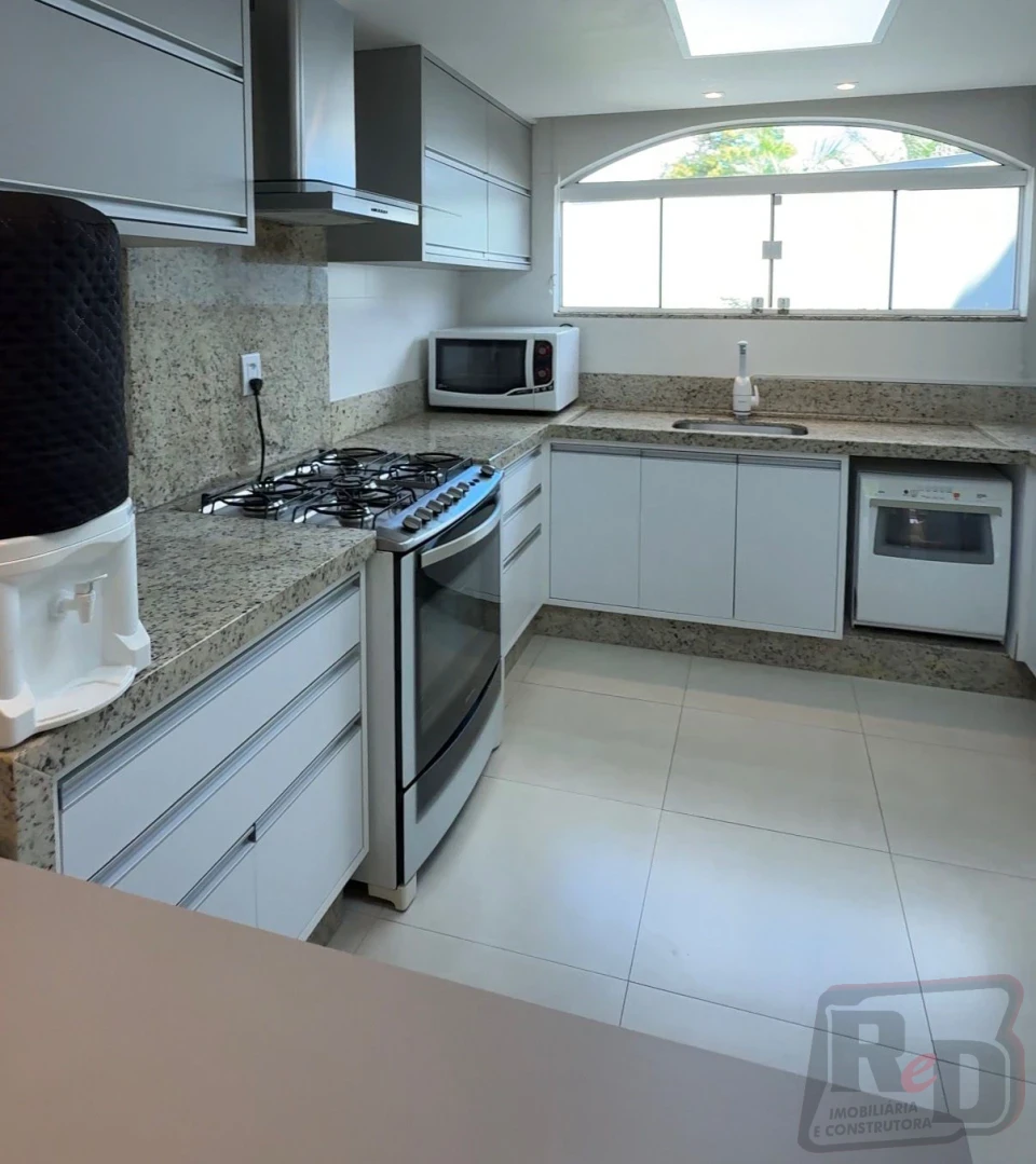 Imóvel raro, fora do padrão, para quem valoriza espaço, conforto e privacidade!