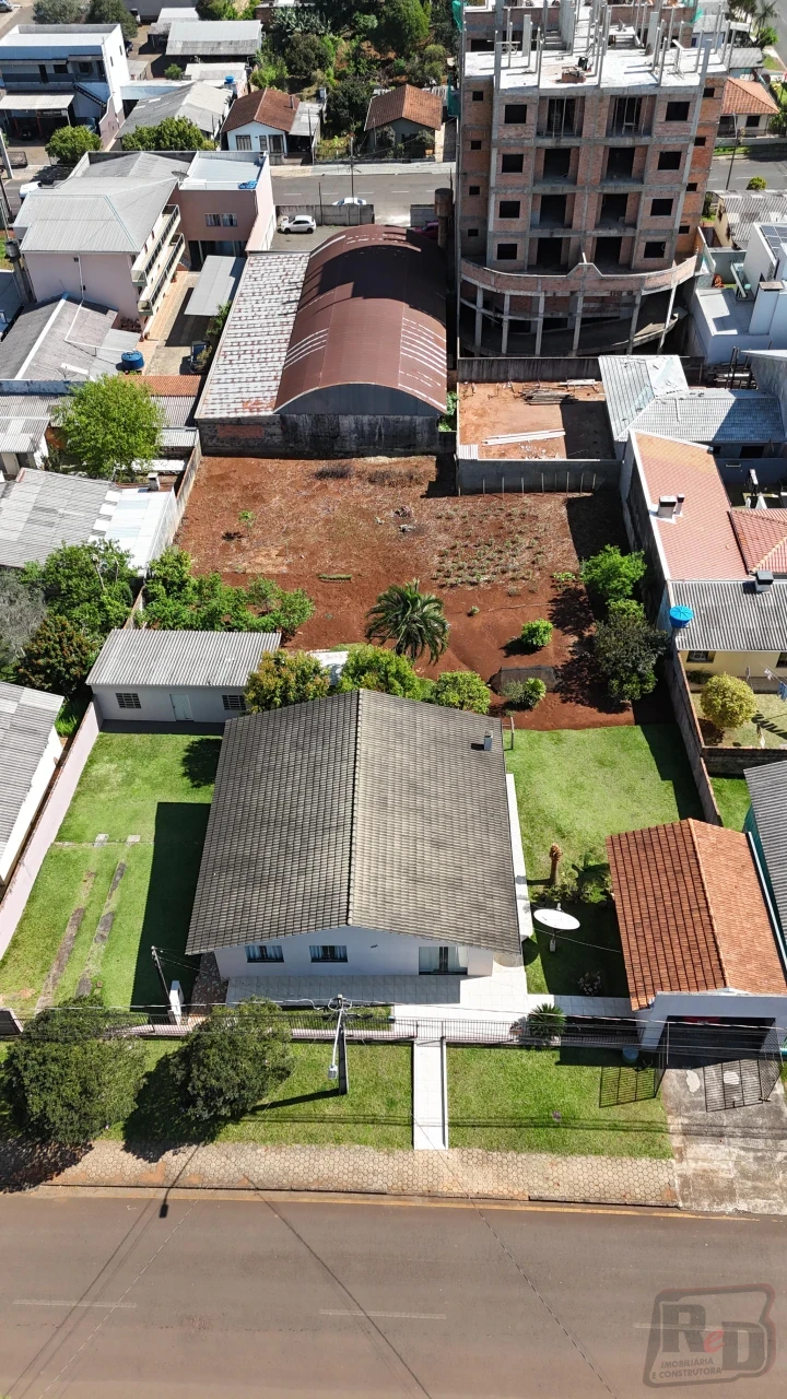 Imagens do imóveis CASA A VENDA NA RUA TIRADENTES