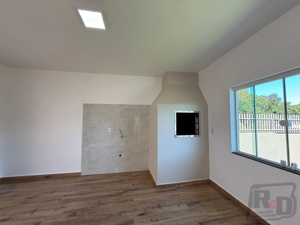 LINDA CASA A VENDA NO ÁGUA VERDE