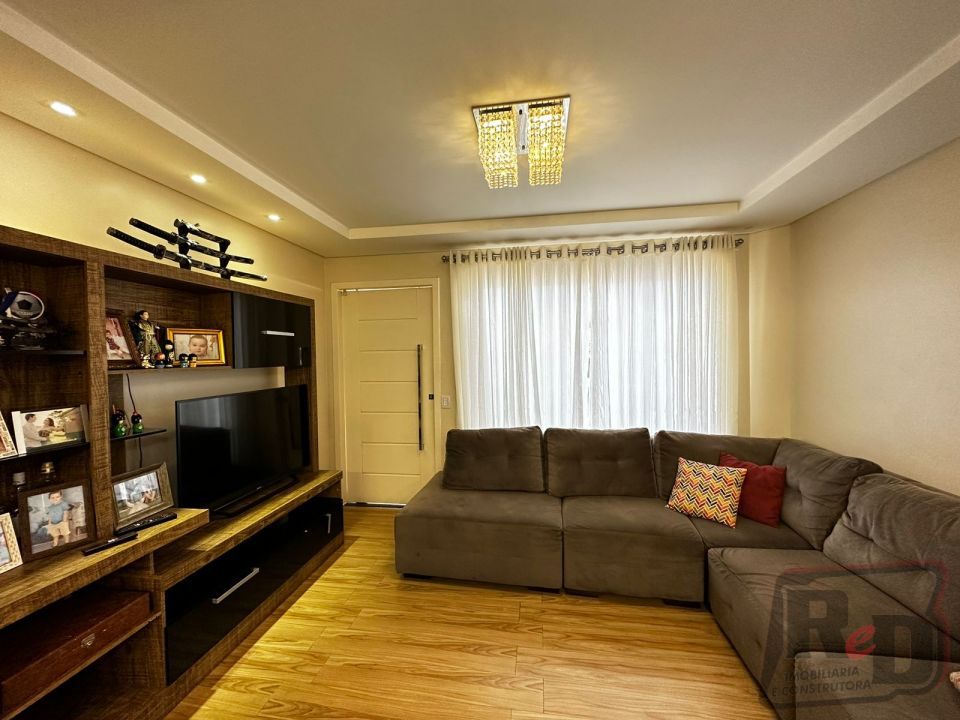 LINDO SOBRADO A VENDA NO CENTRO Imagens do imóveis LINDO SOBRADO A VENDA NO CENTRO