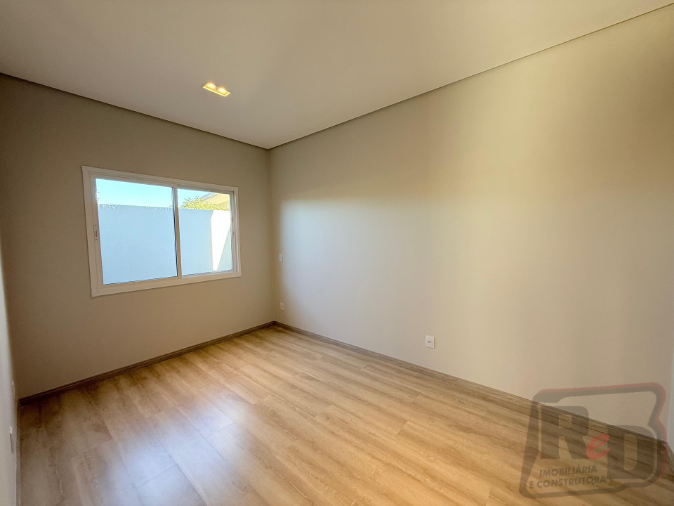 Bem vindo ao Luxo, casa nova a venda no centro! Imagens do imóveis Bem vindo ao Luxo, casa nova a venda no centro!