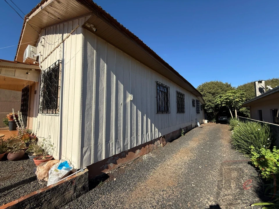 CASA A VENDA NO CENTRO DA CIDADE