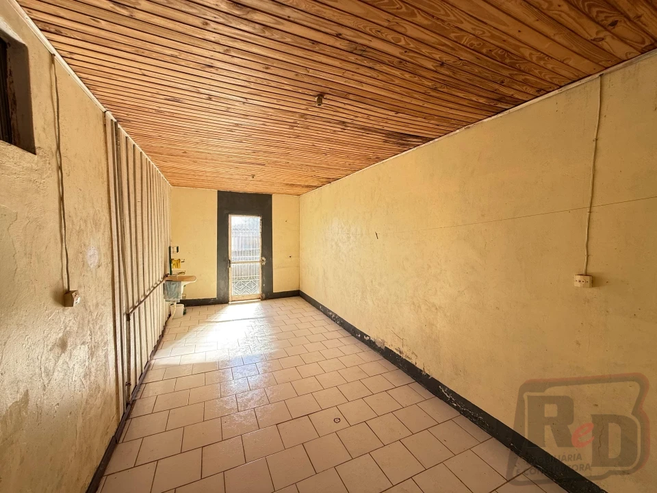 CASA A VENDA NO CENTRO