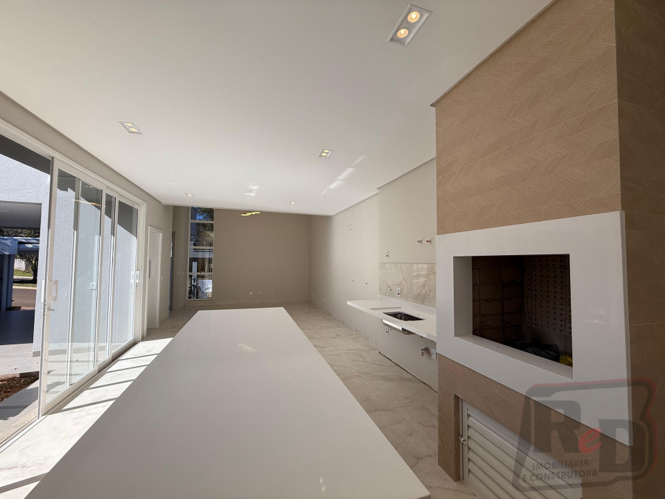 Bem vindo ao Luxo, casa nova a venda no centro! Imagens do imóveis Bem vindo ao Luxo, casa nova a venda no centro!