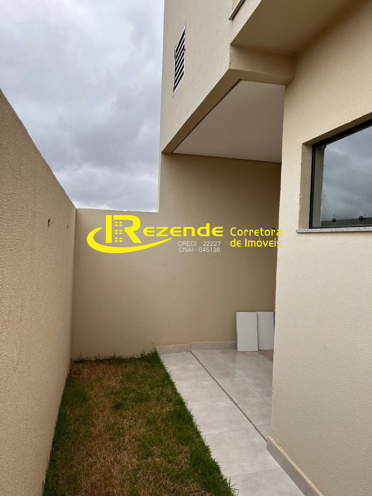 Vende-se geminada na zona oeste no bairro gleba esperança