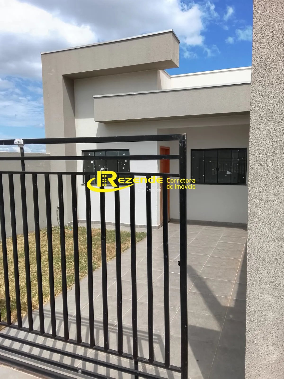 Imagens do imóveis Geminada a venda na região oeste de Londrina