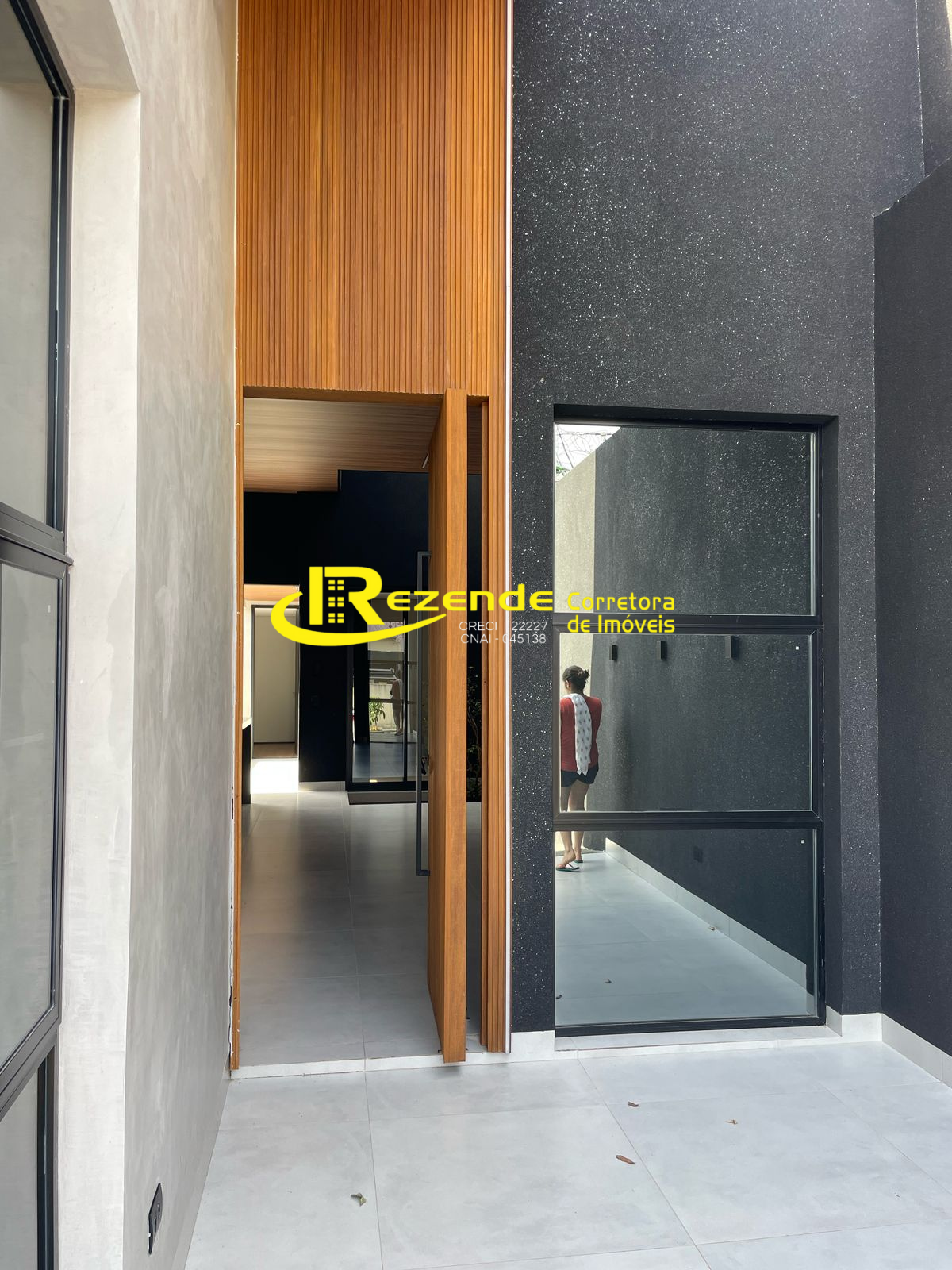 Vende-se geminada alto padrão na zona sul