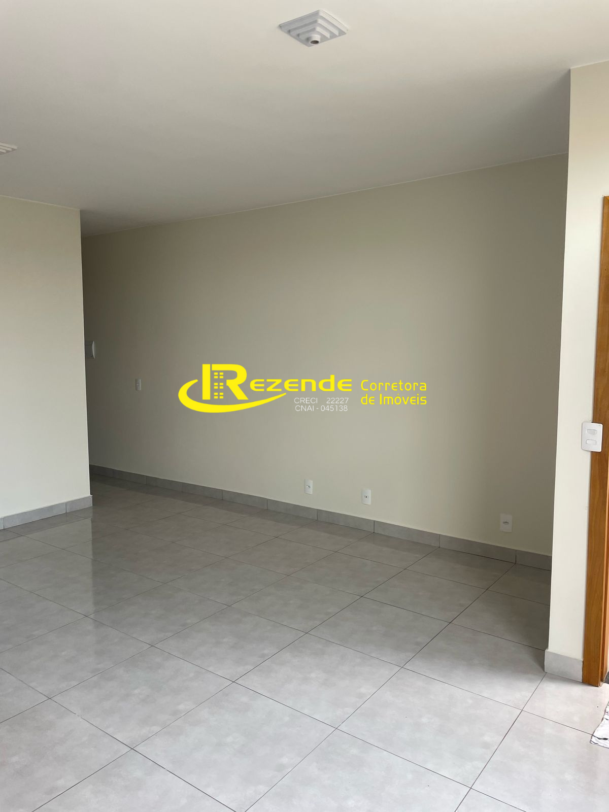 Vende-se geminada no jd padovani