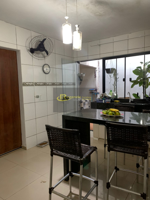 SOBRADO COM ÁREA DE LAZER NO 2° ANDAR