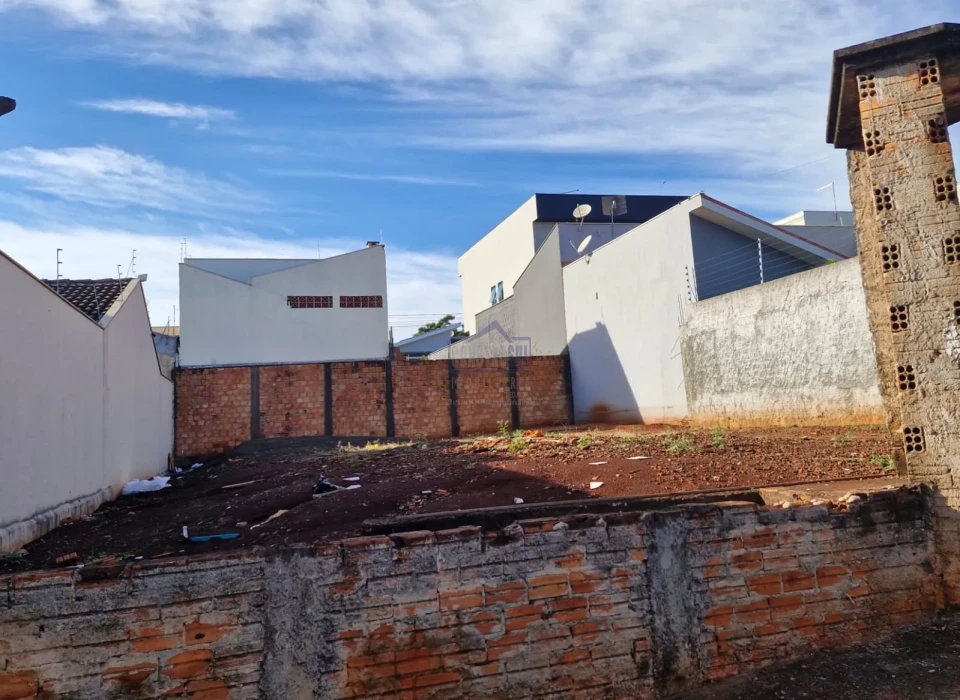 Imagens do imóveis Terreno à venda, Arapongas, PR