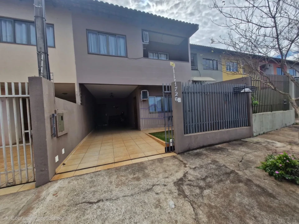 Imagens do imóveis SOBRADO PARA VENDA ARAPONGAS - PR