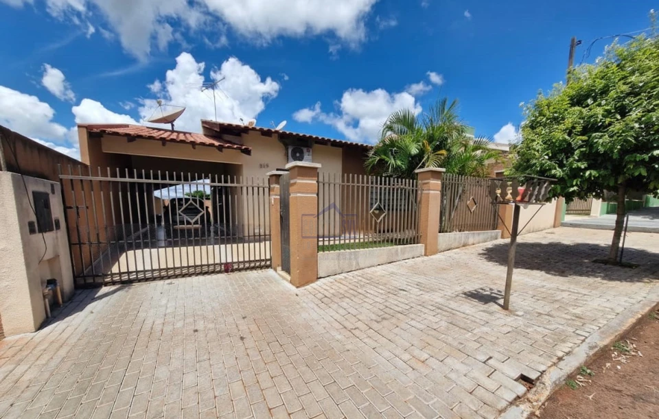 Imagens do imóveis CASA PARA VENDA  ARAPONGAS - PR