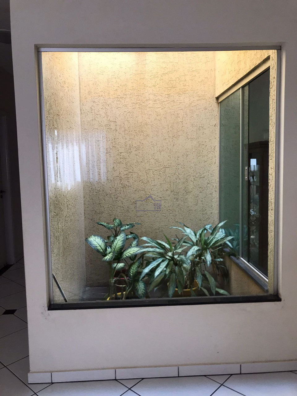 Imagens do imóveis Casa à venda 3 Quartos, 1 Suite, 2 Vagas, 300M², Arapongas - PR