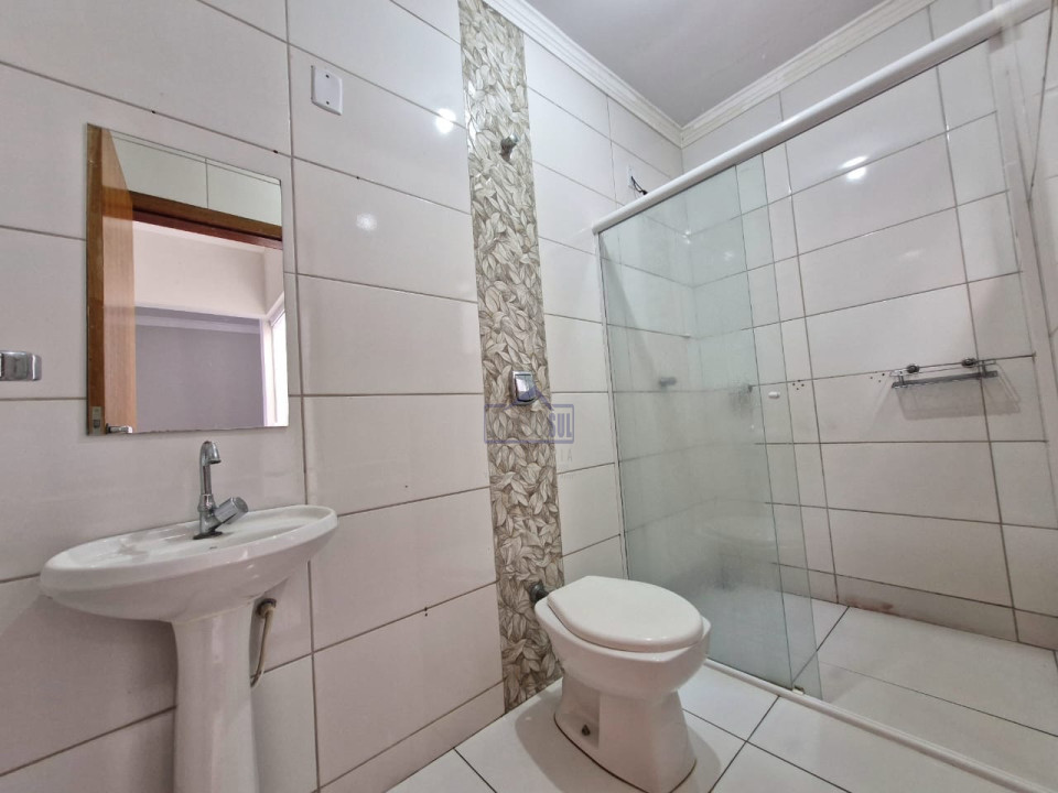 Imagens do imóveis CASA PARA VENDA 2 QUARTOS, 2 WC'S, 1 VAGA DE GARAGEM, 166 M², ARAPONGAS - PR