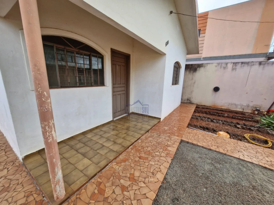 Imagens do imóveis CASA PARA LOCAÇÃO ARAPONGAS - PR