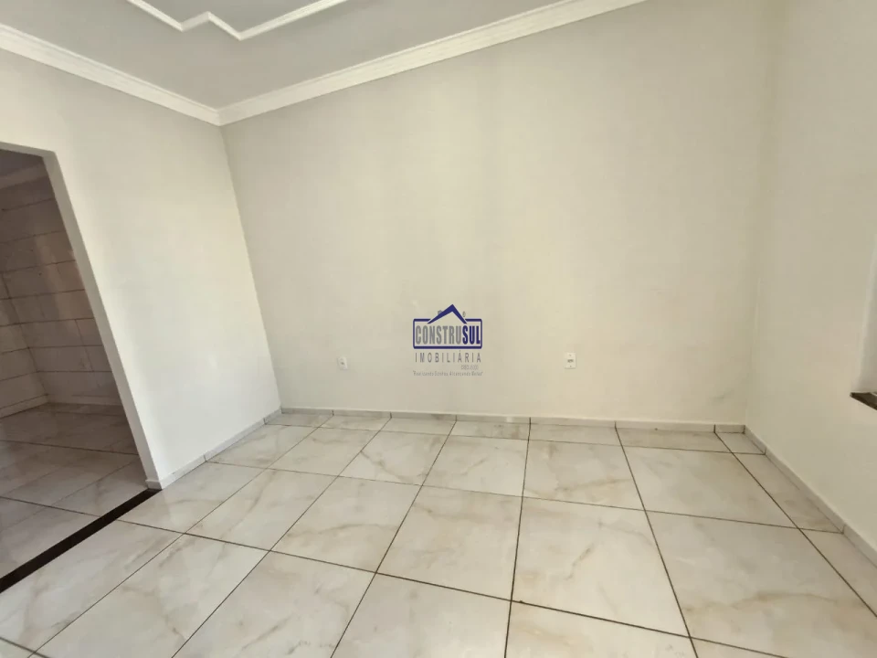 CASA PARA VENDA 2 QUARTOS, 2 WC'S, 1 VAGA DE GARAGEM, 166 M², ARAPONGAS - PR