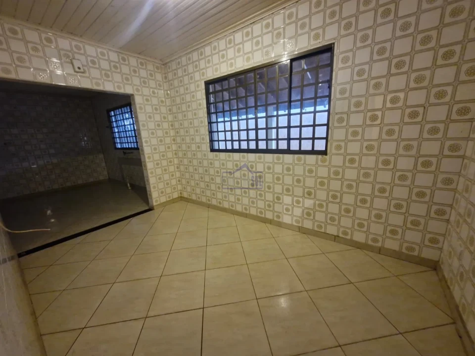 Imagens do imóveis CASA PARA LOCAÇÃO ARAPONGAS - PR