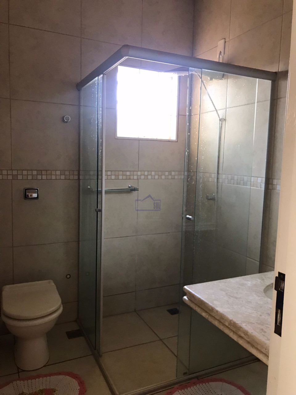 Imagens do imóveis Casa à venda 3 Quartos, 1 Suite, 2 Vagas, 300M², Arapongas - PR