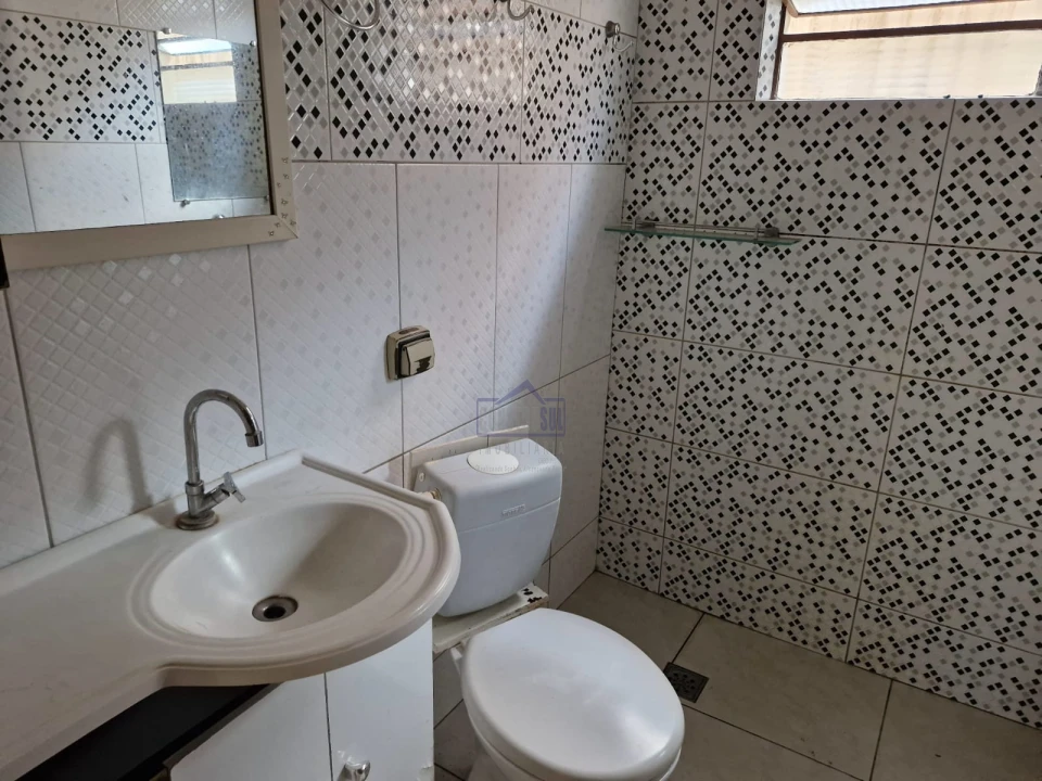 Imagens do imóveis CASA PARA LOCAÇÃO ARAPONGAS - PR