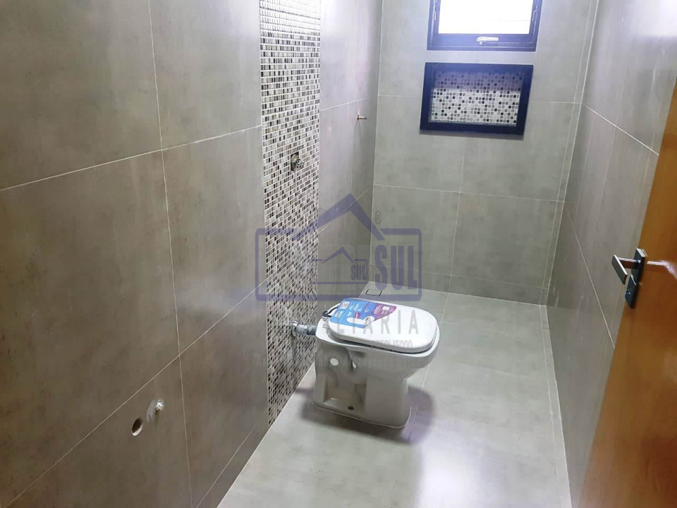 Imagens do imóveis Casa à venda 2 Quartos, 1 Suite, 2 Vagas, 156M², Arapongas - PR